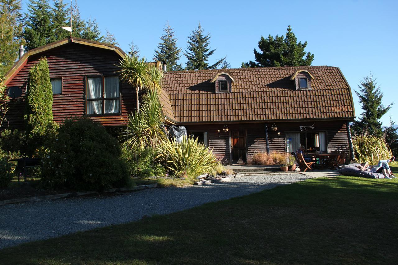 Hostel Barnyard Backpackers Te Anau Exterior foto